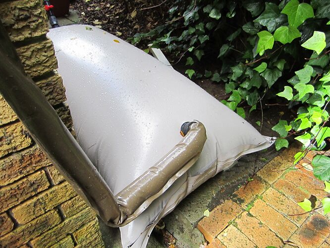 PoolCovers Rainwater Harvester 4000 Litre