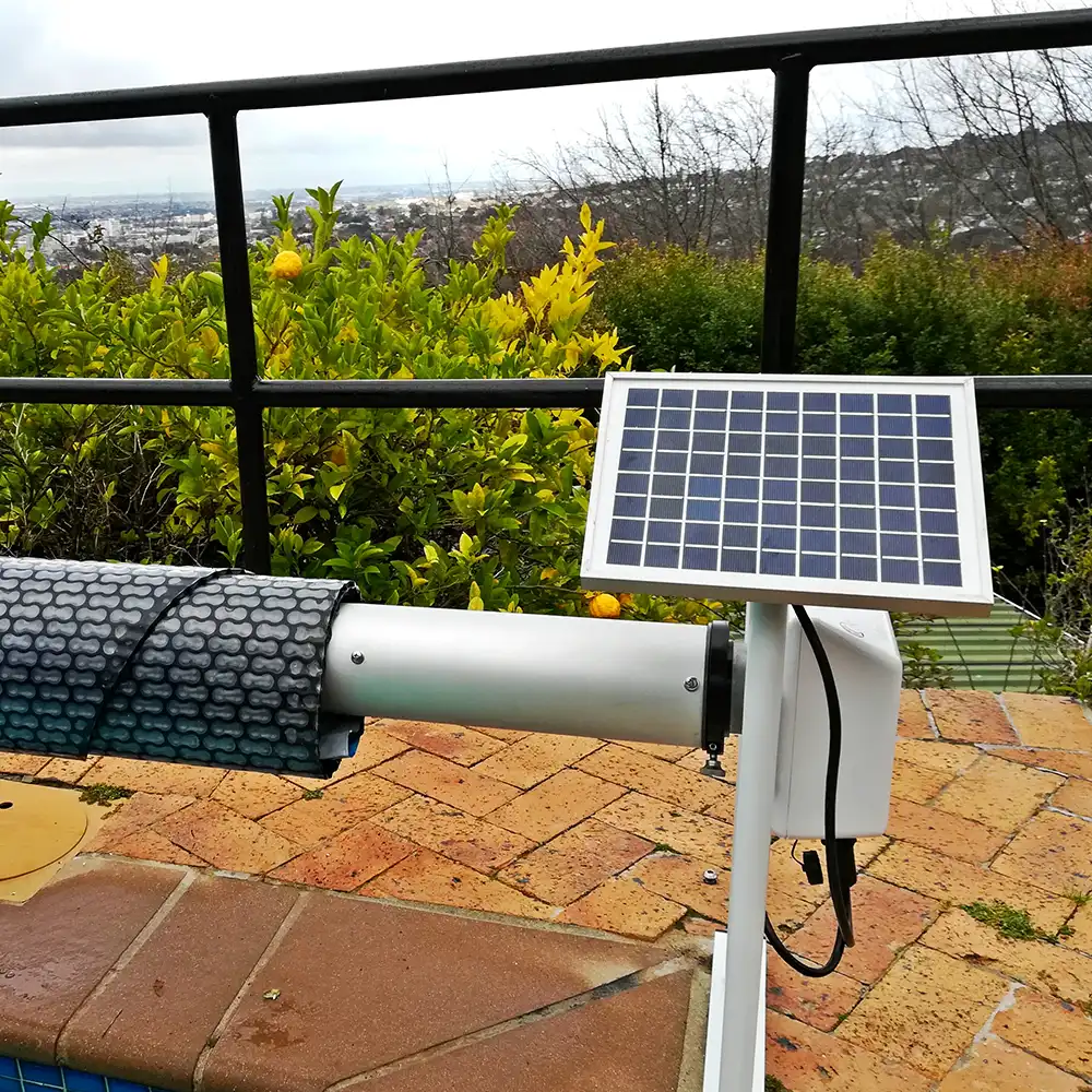 GeoRoller Semi automated pool cover rollup station