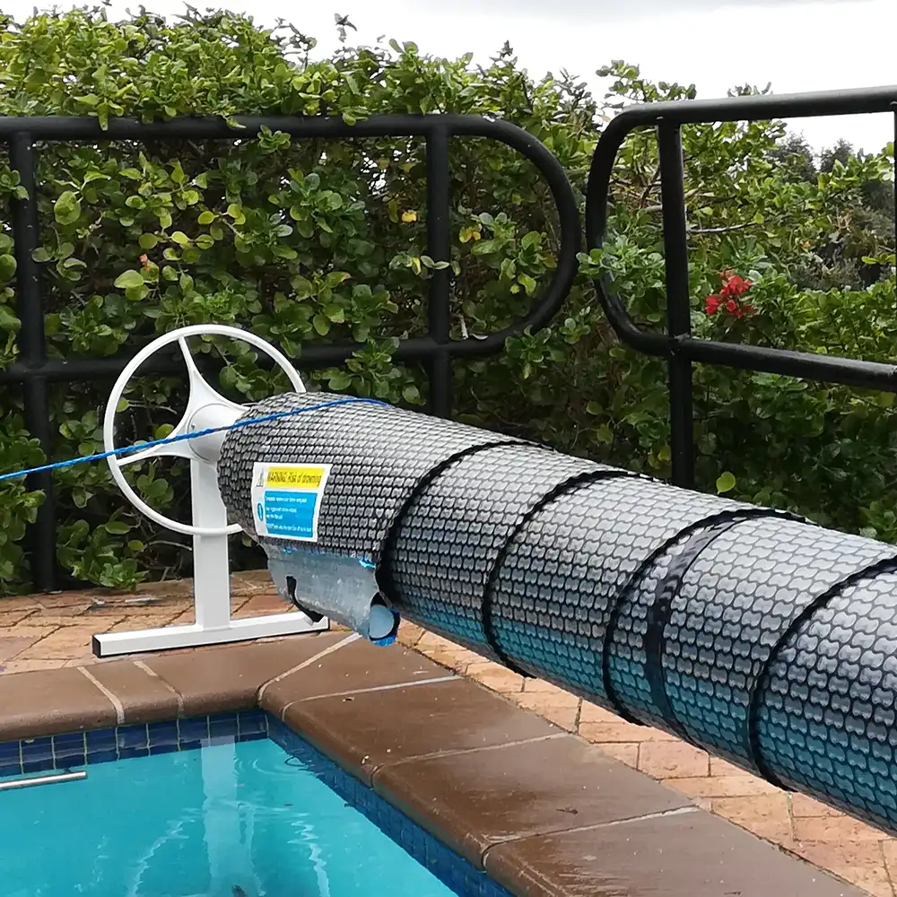 GeoRoller Semi automated pool cover rollup station